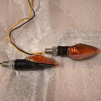 Frecce universali per moto e scooter