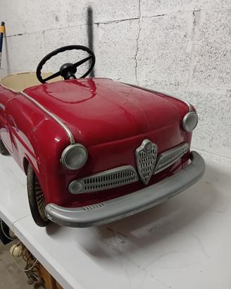 Auto a pedali Giulietta alfa romeo Rosca  giordani