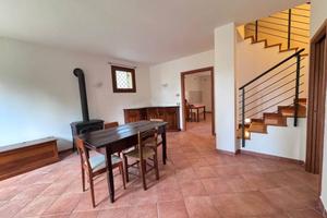 Villa di 178 m² con più di 5 locali e box auto a B