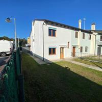 VILLETTA DI TESTA IN CENTRO AL PAESE