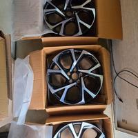 Cerchi originali Toyota CHR 18" mai usati
