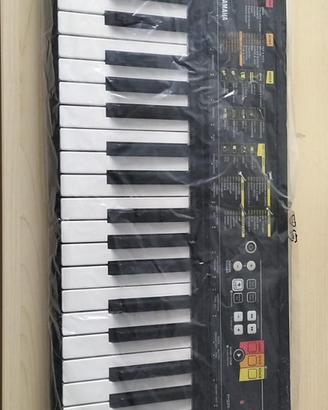 Yamaha PSR-F52