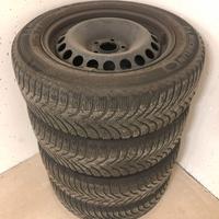 4 cerchi e 4 pneumatici inverno Michelin 185/60R15