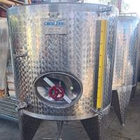 Cisterna in acciaio inox per olio e vino