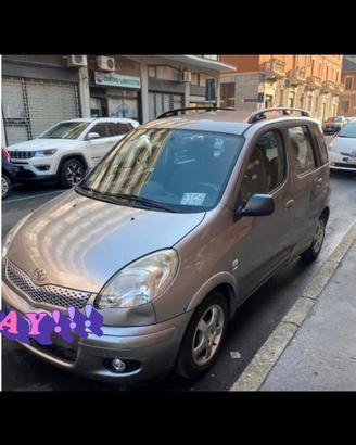 Toyota Yaris Verso 1.3 vvti- condizioni ECCELLENTI