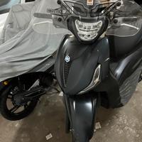 Beverly 300 2021