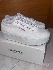 SCARPE SUPERGA