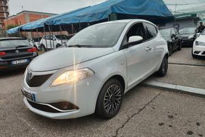 Lancia Ypsilon 1.2 69 CV 5 porte GPL Ecochic Plati