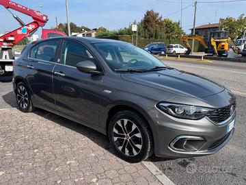 Fiat Tipo 1.4 t-jet Mirror