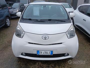 TOYOTA iQ - 2009