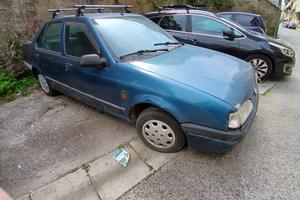 Renault R19 auto d’epoca, benzina con impianto gpl