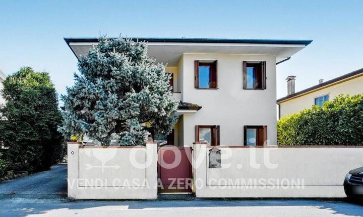 Casa indipendente Strada Vicinale delle Corti, 12,