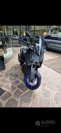 yamaha xmax 300  