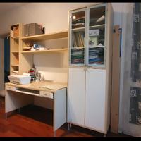 libreria con scrivania