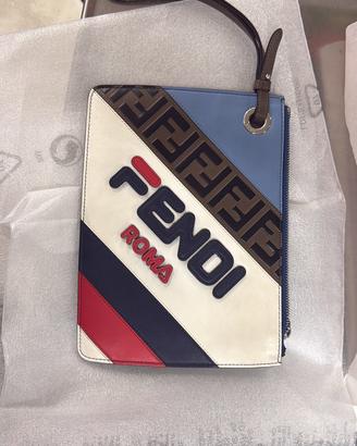 Pochette Fendi originale
