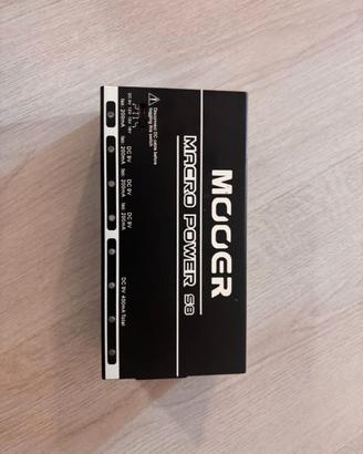 Mooer Macro Power S8