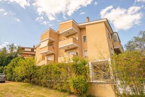 Attico / Mansarda di 95 m² con 3 locali a Roma