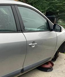 PORTIERA ANTERIORE DESTRA RENAULT Megane Serie POR
