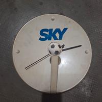 orologio a forma di antenna sky