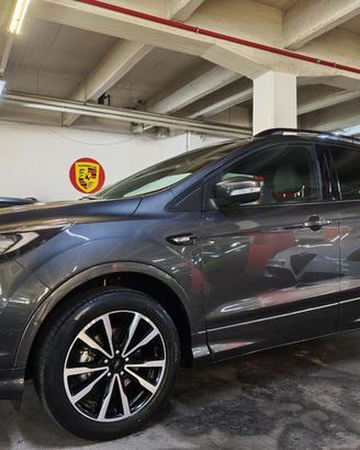 FORD Kuga 1500 ECOBOOST CV.150 KM. 46.900 UNIPRO