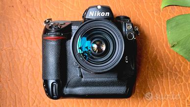 Nikon D2x + Nikkor 28-85mm + Nikkor 80-200mm