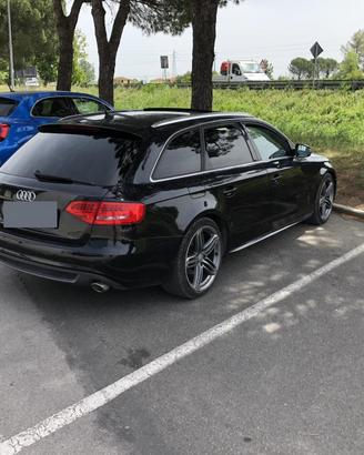 Audi A4 B8 Avant Quattro S-Tronic