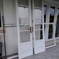 Porta in legno con doppio vetro + persiana 