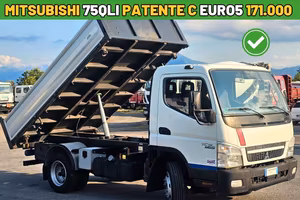 Camion ribaltabile Mitsubishi 7.5 C15 ---O---