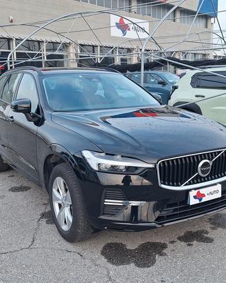 Volvo XC 60 XC60 B4 (d) AWD automatico Essential