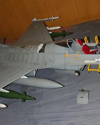 Modellino aereo f16 