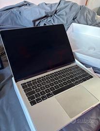 MacBook Air 2019 - 128GB in perfette condizioni!
