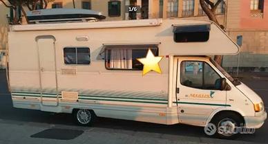 Camper mansardato