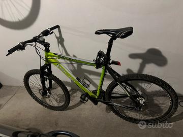 Mountain Bike Muddyfox Avalon XT
