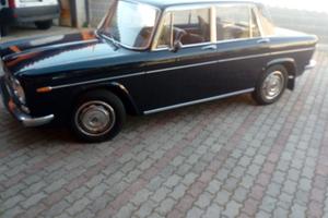 macchina d epoca Lancia Fulvia Berlina 