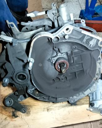 Cambio grande punto 1.3 90cv 6 marce 