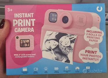 Istant camera Action