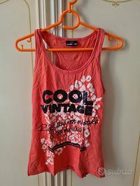 Canottiera con stampa.