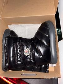 Moncler boots total black 37 donna