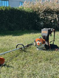 NUM. 9 — DECESPUGLIATORE SPALLEGGIATO STIHL FR460