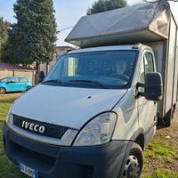 Iveco daily 3.0 td TRASPORTO CAVALLI motore ok