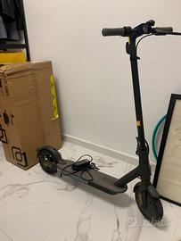 Monopattino XIAOMI ESSENTIAL