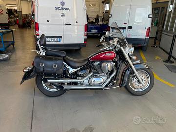Suzuki intruder 800