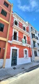 3 LOCALI A BARI