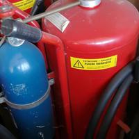 Estintore carrellato 100Kg. polvere ABC