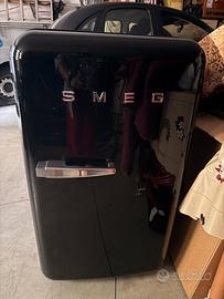 Frigorifero Smeg FAB10RNE vintage nero lucido
