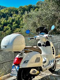 Vespa GTS 300 S