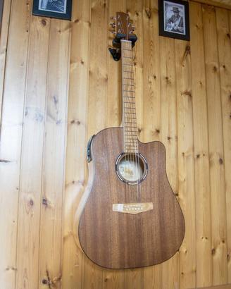 Chitarra acustica Madrigal 196-EQ
