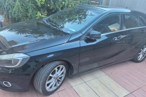 Mercedes  classe a 180 con gancio traino 