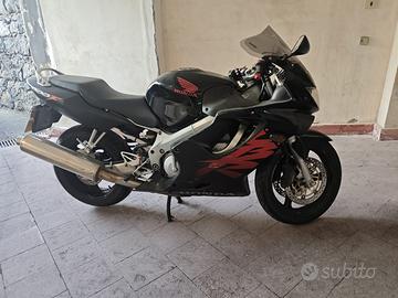 Honda CBR 600F anno 2000