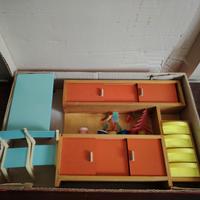 Frade mobili bambole 